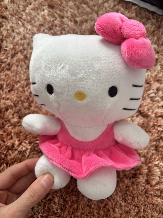Hello kitty іграшка