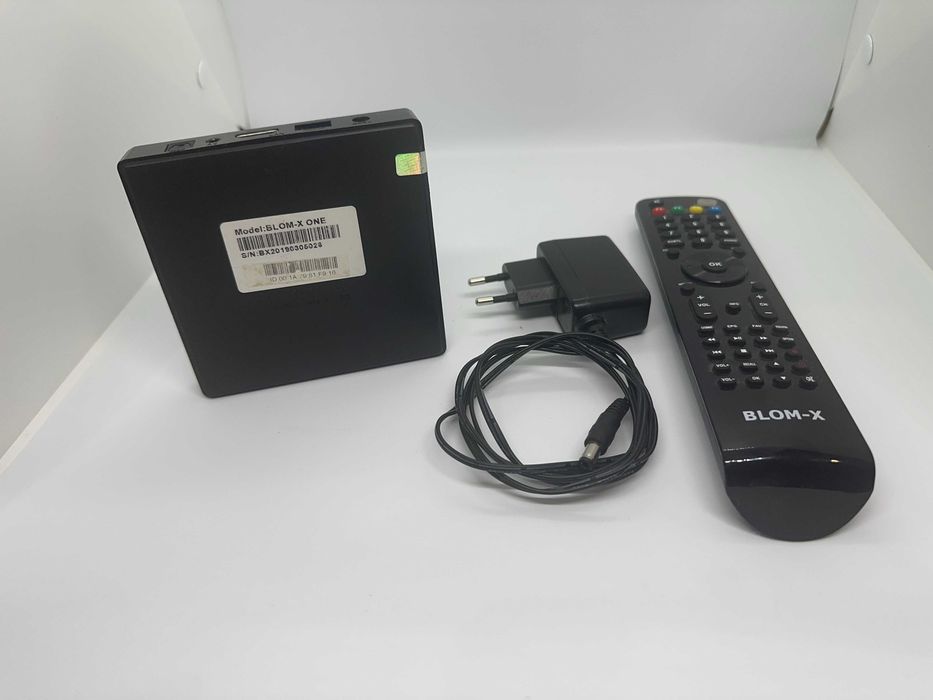 Blom-X ONE Linux – Recetor IPTV / Multimédia Full HD + Comando