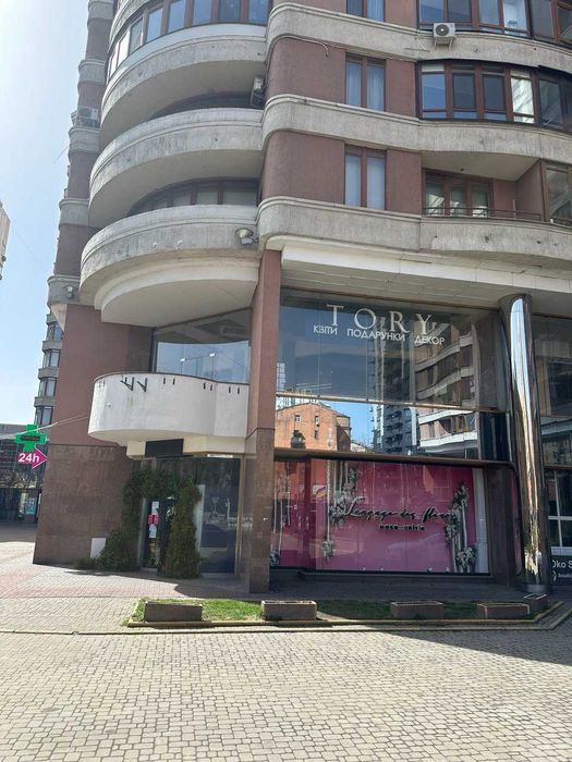 Центр, Жилянська, 59, ЖК Дипломат Холл, перший поверх