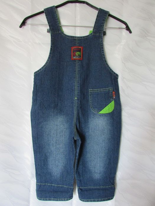 Spodnie jeansowe, dziecięce (ogrodniczki)  Roz. 56