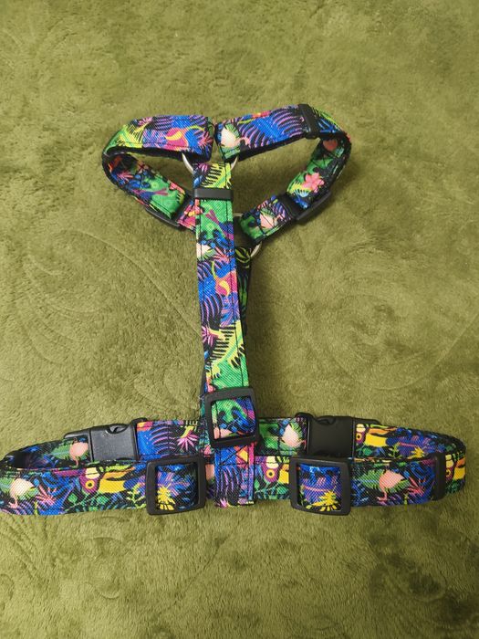 НОВА Шлейка для собак (М) 50-70см, нашийник, повідок,амуніція,амуниция