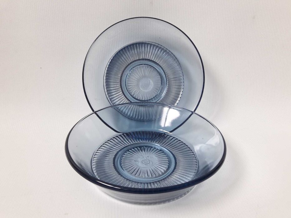 Салатница, тарелка. Цветное стекло времен ссср. Цена за 2 шт