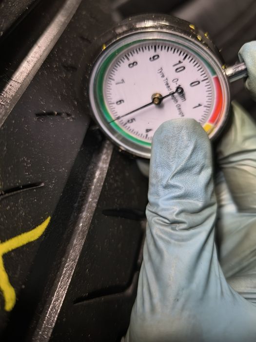 Opony Continental premium contact 6 325/40/22