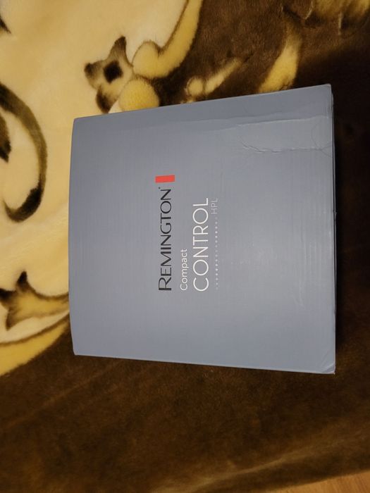 Фотоэпилятор Remington Compact Control HPL