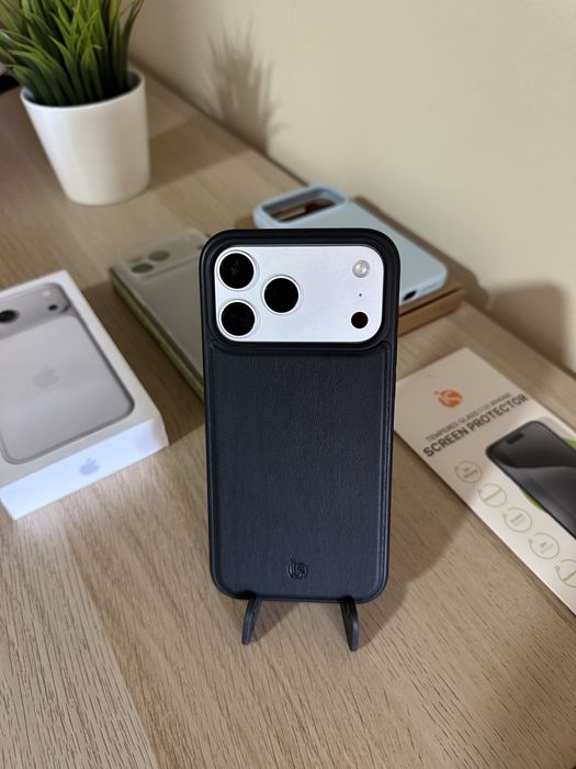 Iphone 17 Pro Max Silver 256 GB c/ fatura e garantia + cases