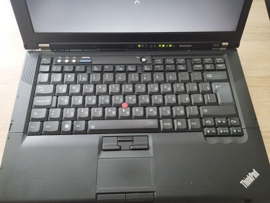 Ноутбук Lenovo think pad t400