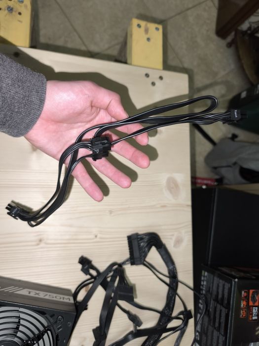 Fonte de alimentação Corsair TX 750 M