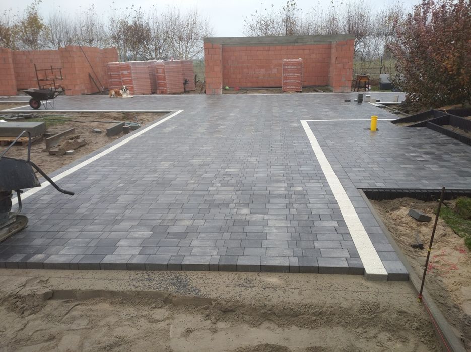 Układanie kostki brukowej