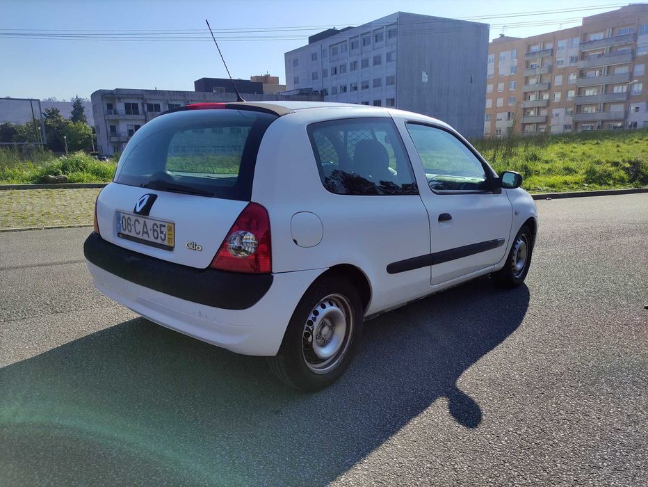 Renault Clio II 1.5 dCi Comercial – Económico e Fiável