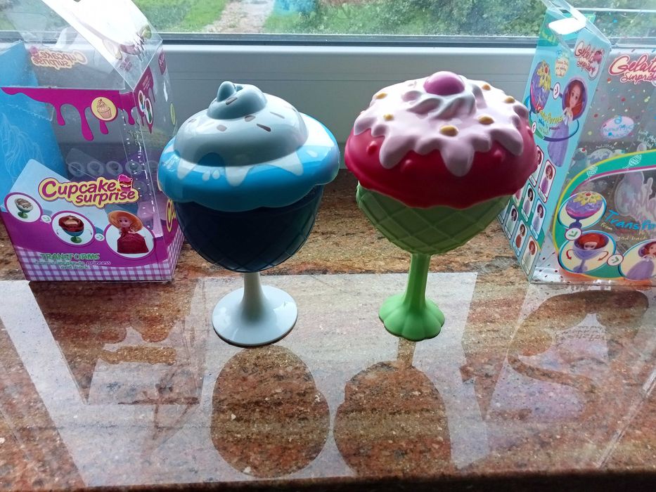Cupcake suprise babeczka z niespodzianką laleczki 2 szt.