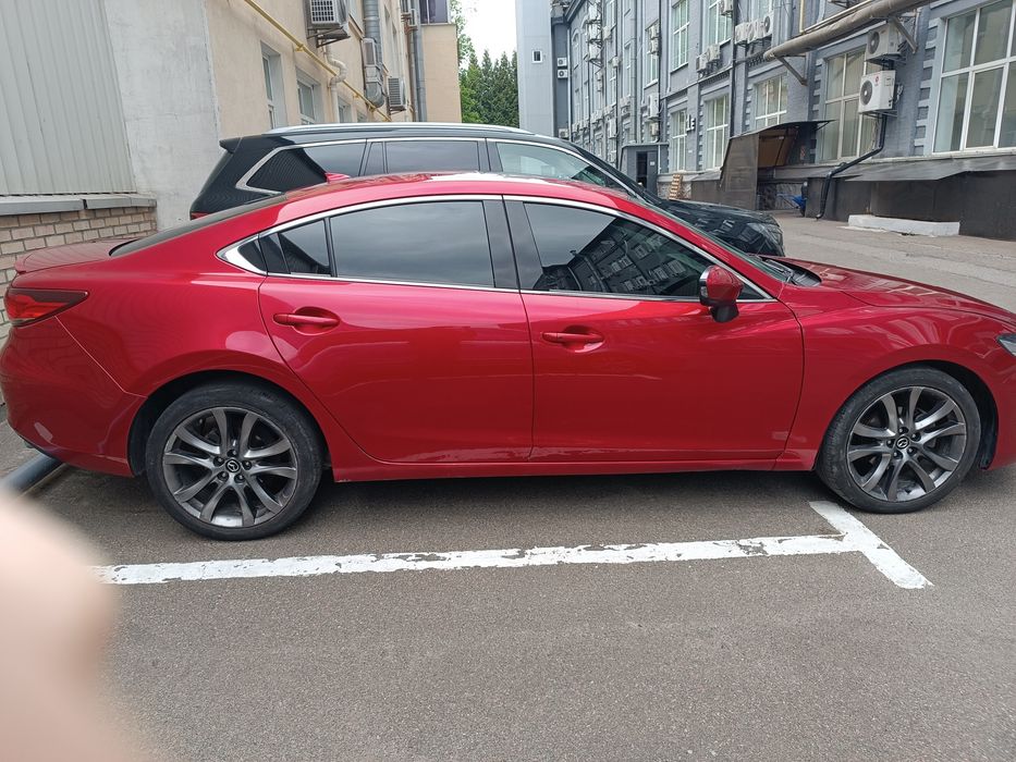 Продам свою машину. Mazda 6, 2,5 бензин, 2014 року.