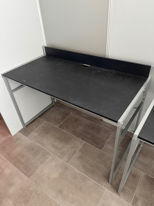 Biurko Jysk - czarne