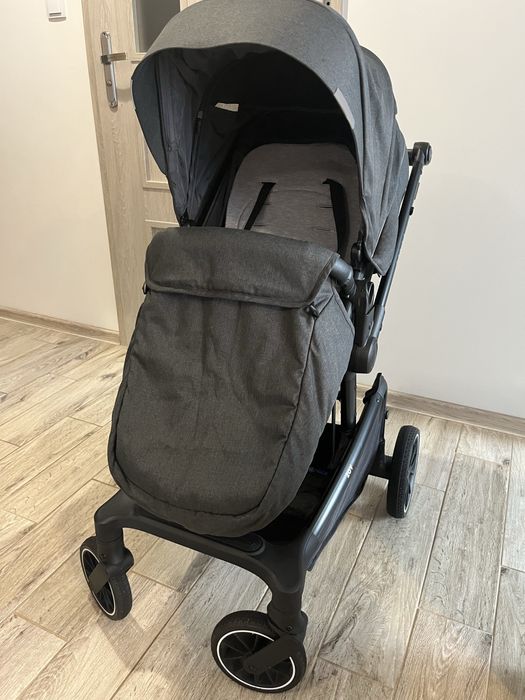 Wózek 2-w-1 z fotelikiem samochodowym - od narodzin do 3-4 lat