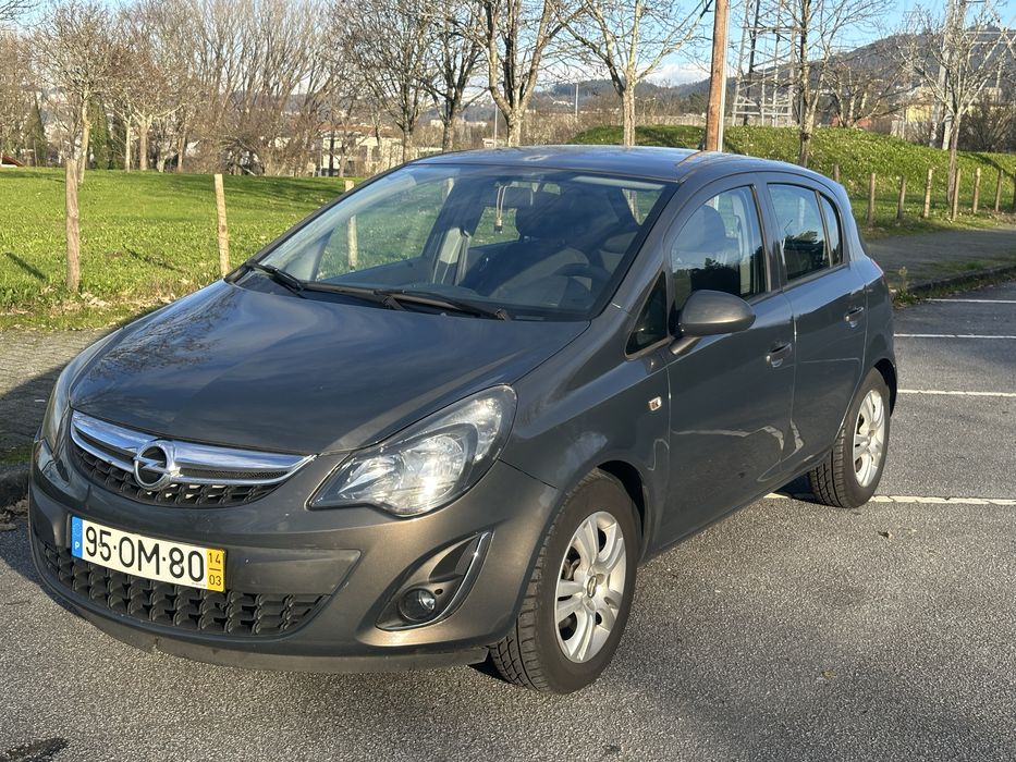 Opel corsa colour edition 1.2cc 85cv 2014