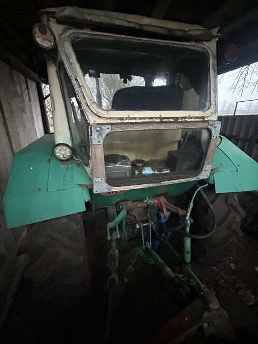 Трактор юмз 6 в хорошому стані