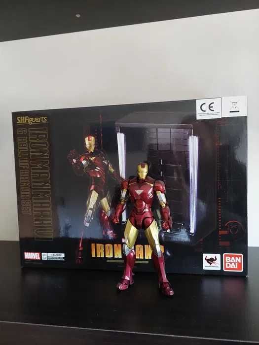 SHFiguarts Iron Man, Iron Spider, Hulk Reganorok e Thanus