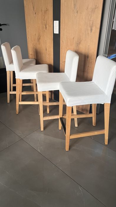 Krzesla barowe hokery Ikea