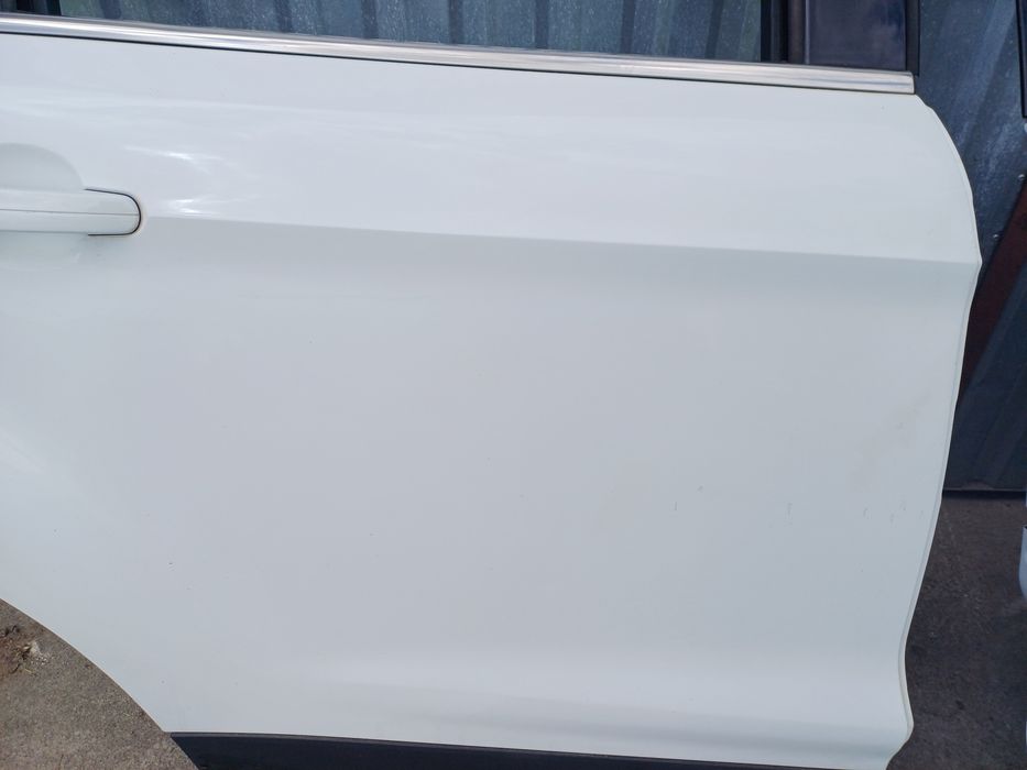Drzwi prawy przód i tył do Forda Kuga MK 2 kolor 5D
