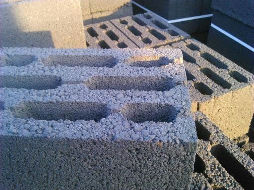 Pustak żużlowy ścienny '24 P+W 24x24x38 żużlobetonowy