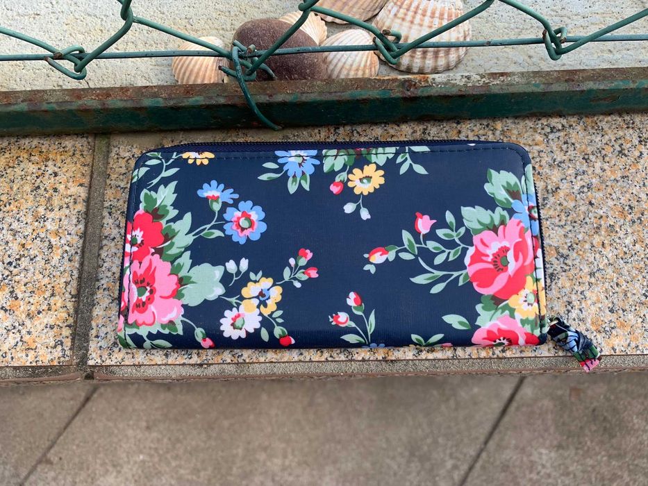 Porta moedas florido