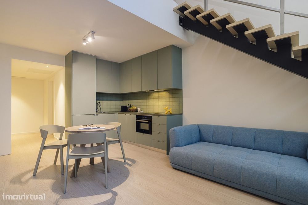 Executive Duplex em arrendamento em The Social Hub Apartments