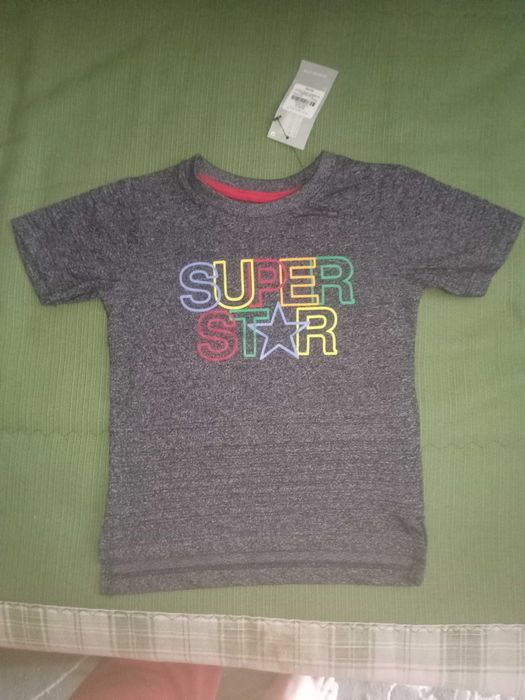 T shirts bebê novas