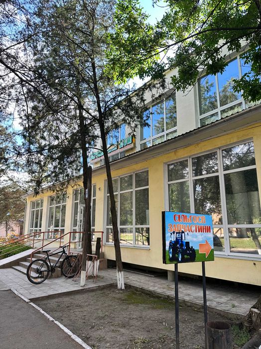 Оренда, аренда комерційна торгівельна нерухомість  в смт Братське.