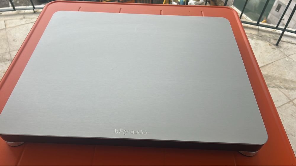 bFly-audio FlatLine L – Base Hi-Fi / Absorção de Vibrações