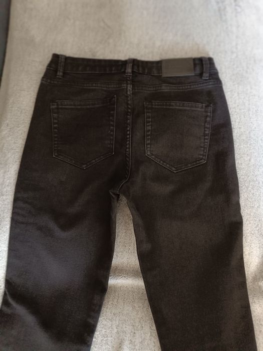 Diverse jeansy, r. 36/38