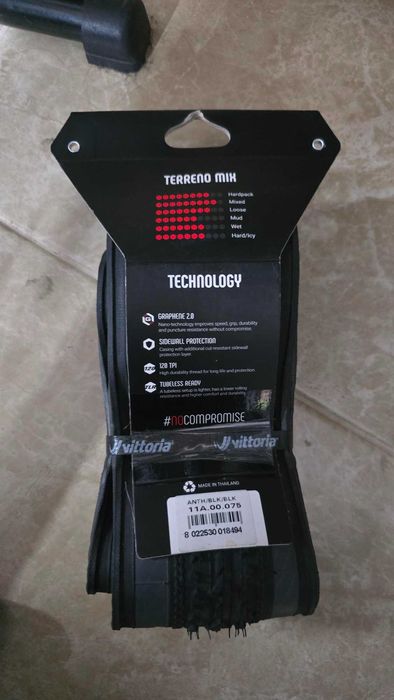 Pneu Vittoria Terreno Mix 700x33 Tubeless