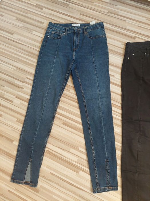 Spodnie jeansowe Rozmiar M