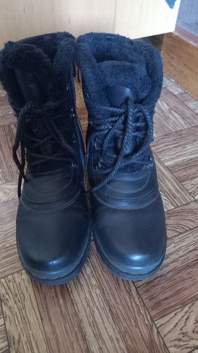 Ботинки      зимние 38