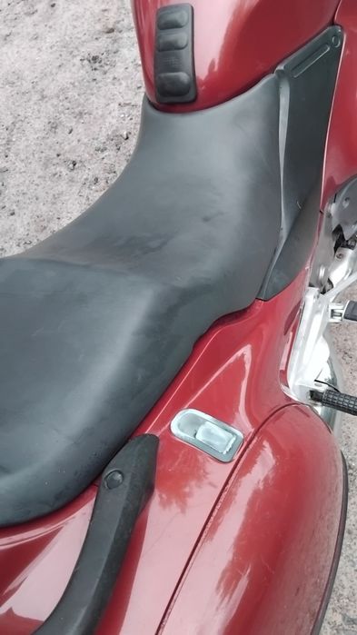 Honda NT650 Deauville