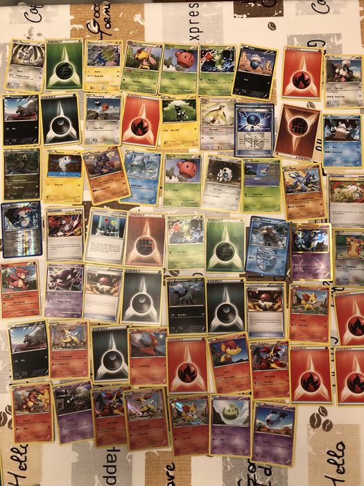 Conjunto de Cartas Pokemon