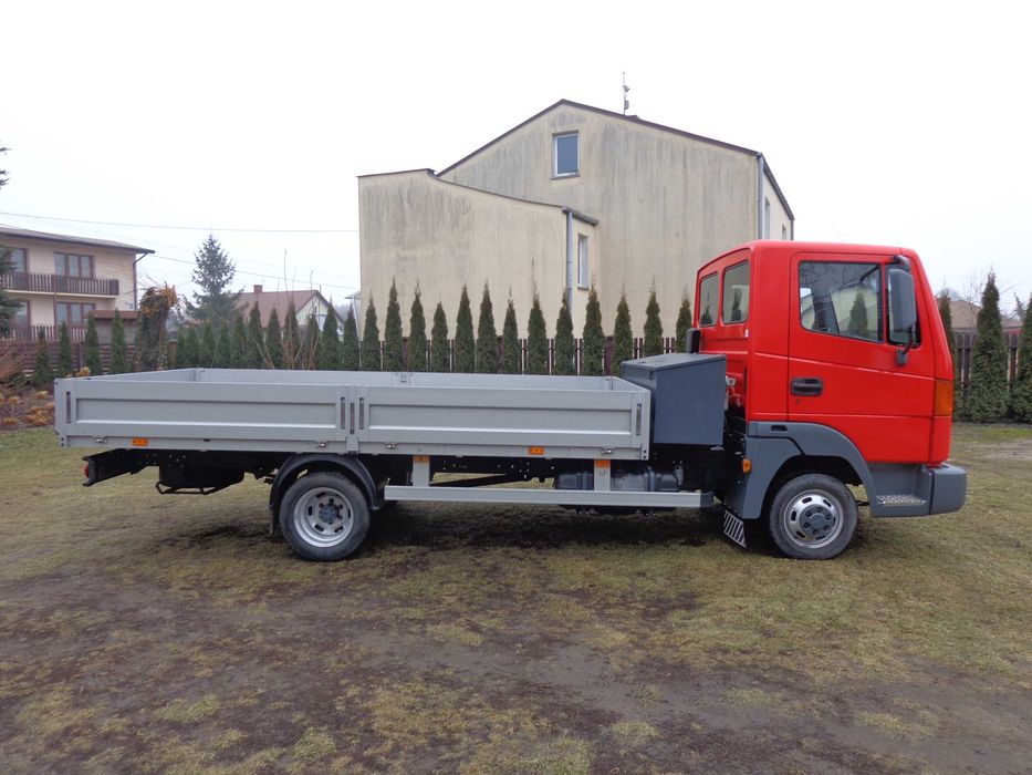 Nissan Atleon 3,0