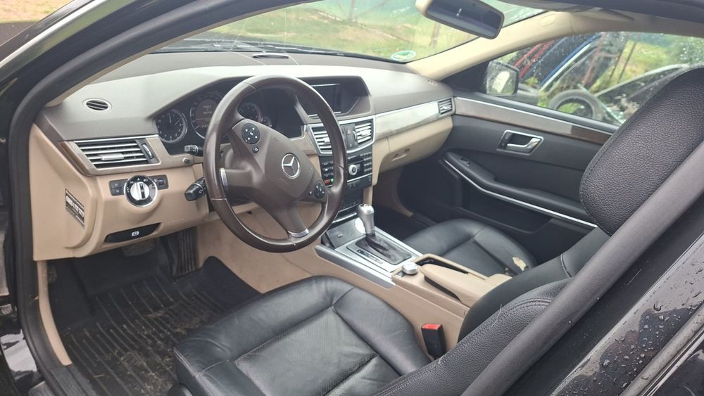 Салон деталі салону Mercedes W212 S212 2009-2013 сидіння торпедо карти пластик / Салон Мерседес W212