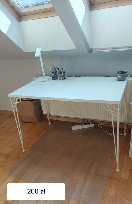 biurko Ikea Falkhojden białe
