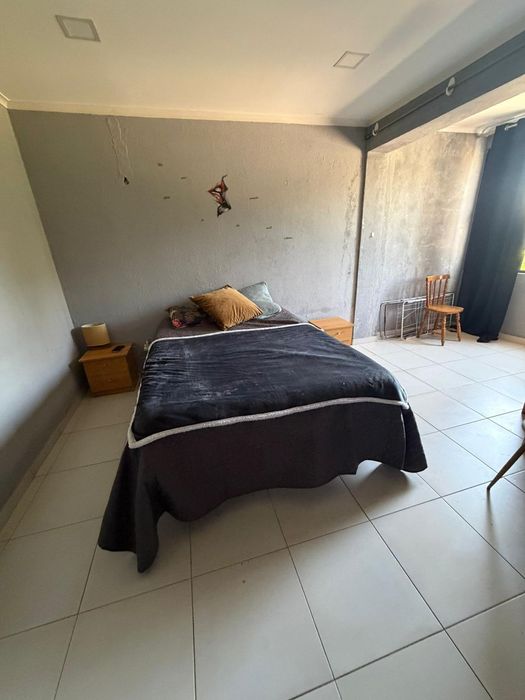 Alugo quarto em Albufeira