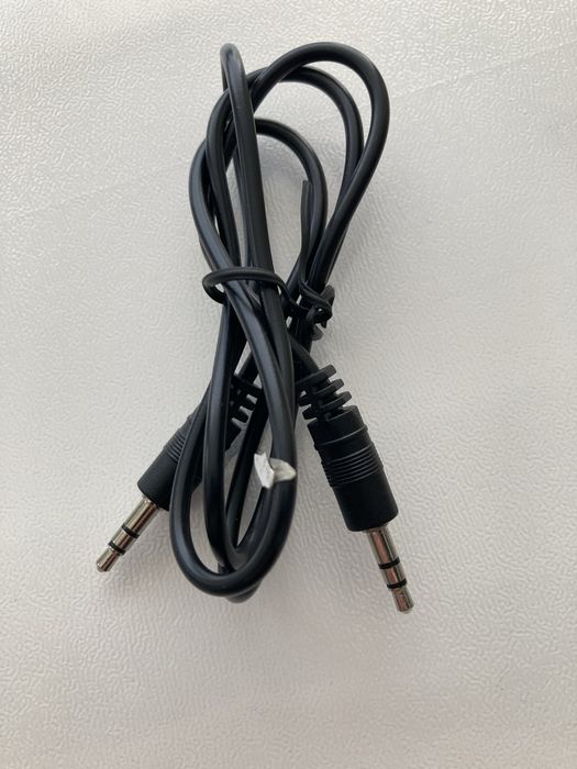 Продам подзарядное устройство переходники