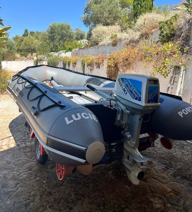Embarcação/barco Semirrígida Quicksilver 420 Sport HD + Motor Suzuki 25 CV + Atrelado (Como Novo)