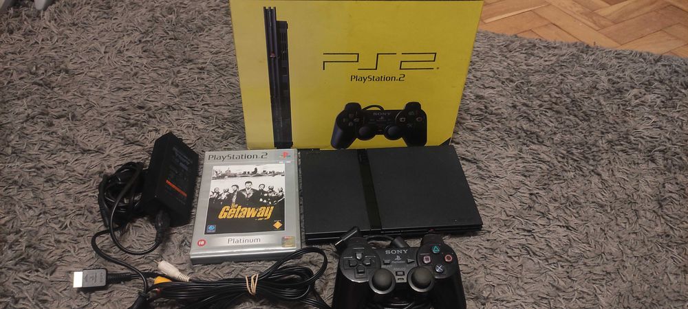 Sony Playstation 2 PS2 zgodne oryg pudełko pad gra