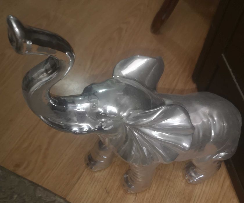 Elephant for Decoration425475077550919681