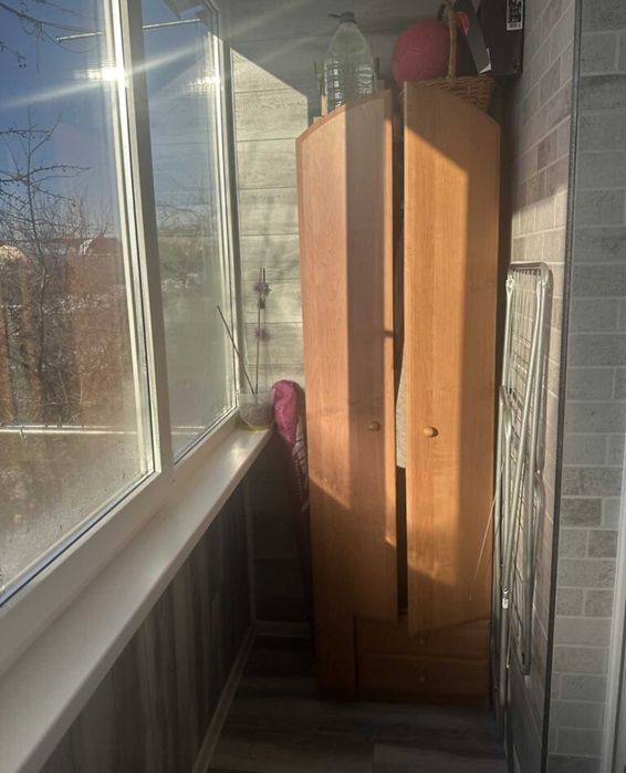 Продаж 2-к квартири в новобудові з власним паркомісцем. Техніка, меблі