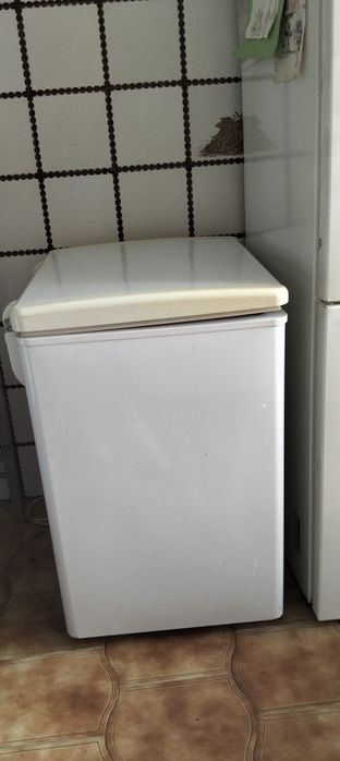 Arca de congelacao 170L e fogao