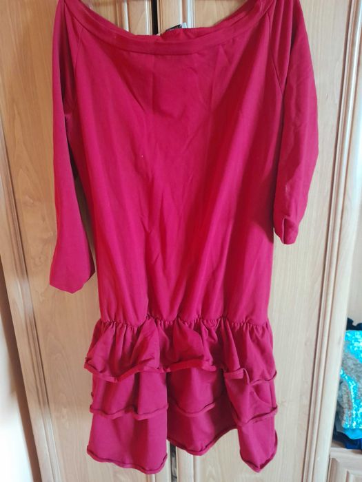 Czerwona sukienka