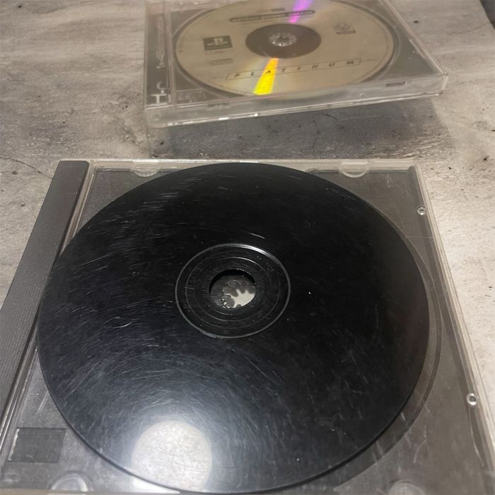 Consola SONY PS One (PlayStation 1) + 2 Jogos (A Funcionar)