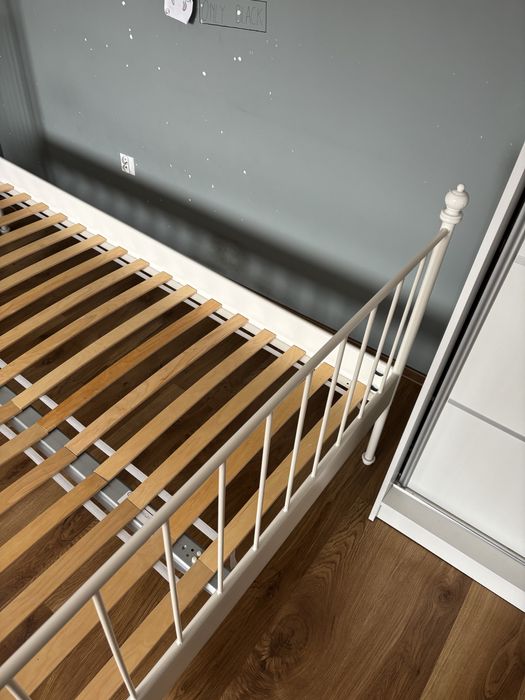 Rama łóżka IKEA biała