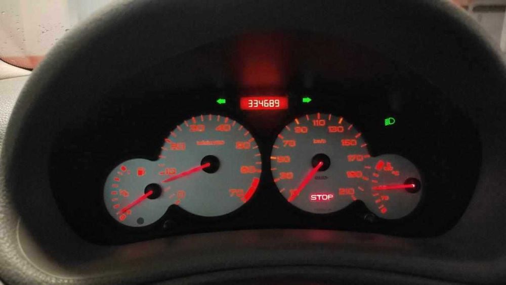 Peugeot 206 1.1cc Hatchback 5 portas de 2001 - Seguro e IUC baratos!