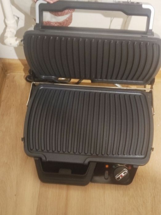 Продам електрогриль Tefal SuperGrill XL  GC451B12