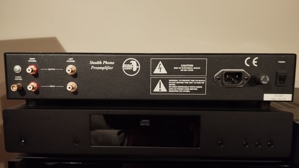 Vendo preamplifier phono Rogue Audio